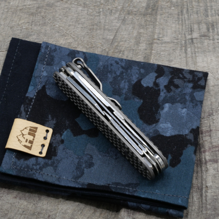 Preview: TITAN - HARDFRAGGED MIT CLIP - used wash - BLADELESS - Titan Grade 5  (Ti 6AI 4V)  - 93mm